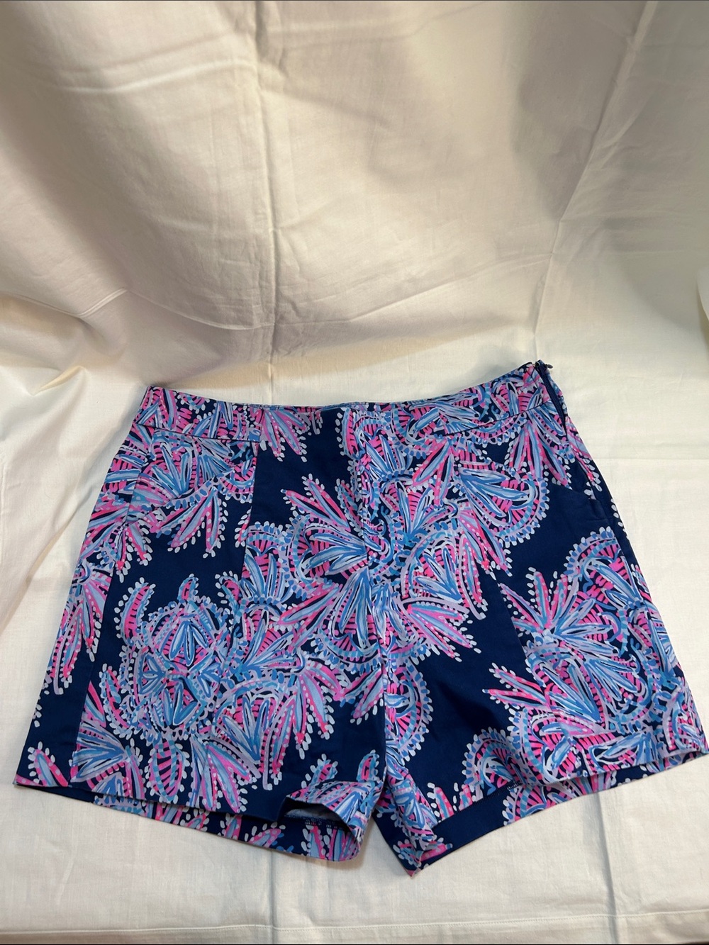 Lilly Pulitzer Blue Navy Pink Hobo Arabeth Stretch Cotton Blend Shorts Sz 6 EUC